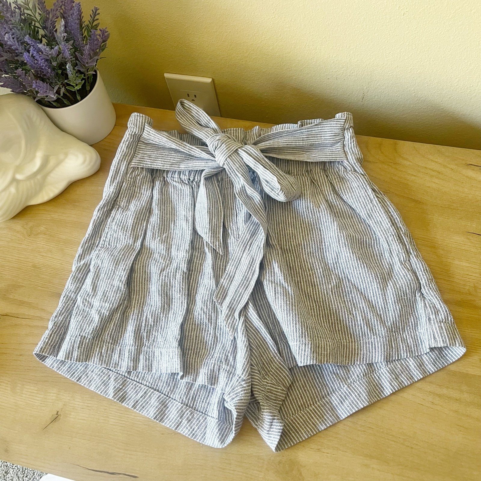 Abercrombie & Fitch Linen Blend Paperbag Waist Tie Shorts