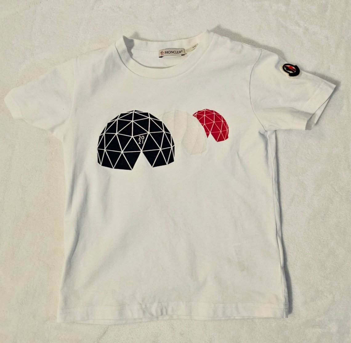 Moncler kids t-shirt 6Y