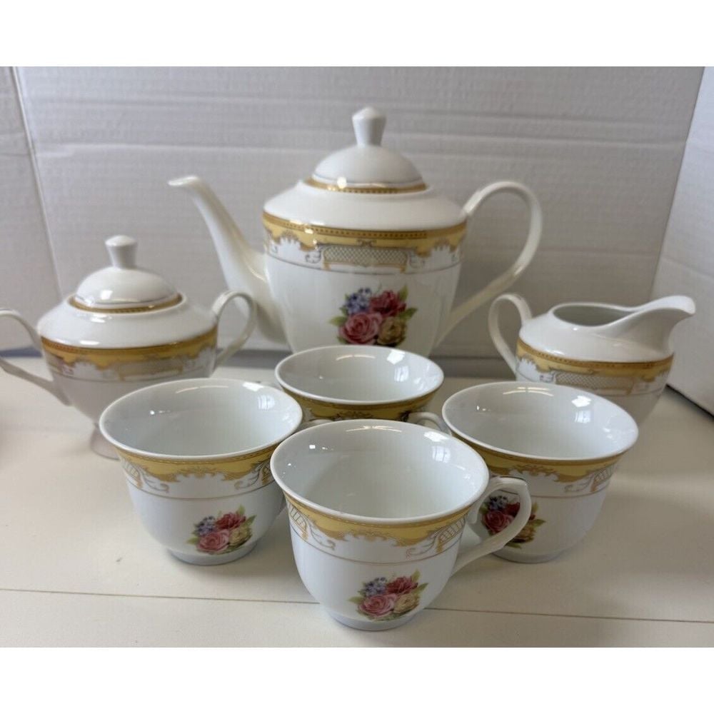 Vintage Bavaria Germany Porzellan Fabrik 7 Pcs Teas Set - Roses Antique-Rare Set