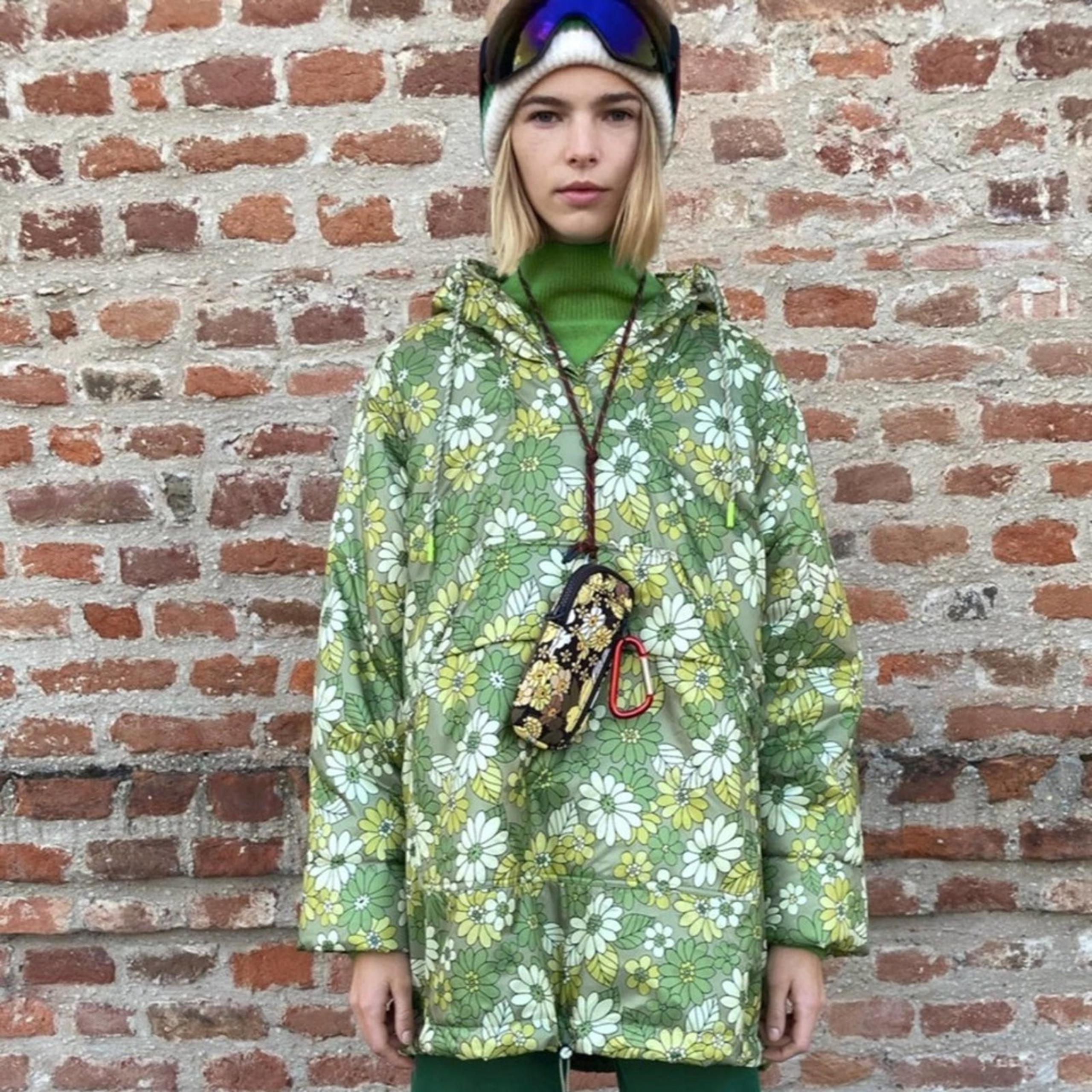 Zara Green Floral Puffer Hooded Jacket Size Medium/Large