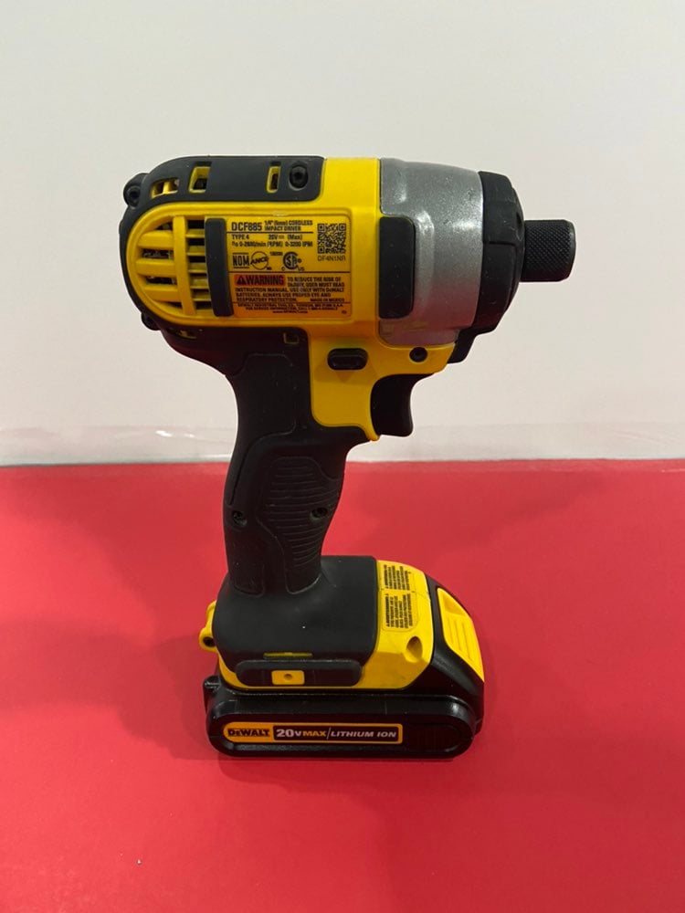 Dewalt 20V MAX lithium ion brushless imp