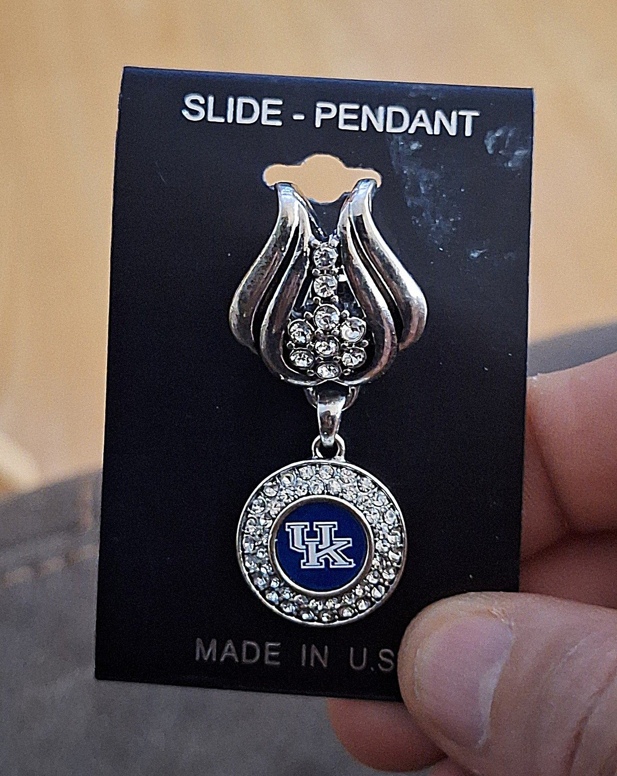 Pretty University Of Kentucky/Kentucky Wildcats Rhinestones/Crystals Slide Penda
