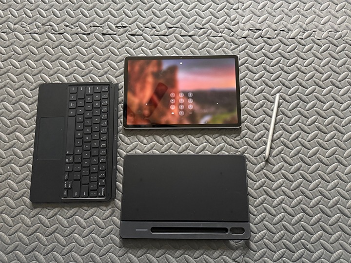 Samsung Galaxy Tab S7 11in (Wi-Fi) Mystic Silver 128GB + Keyboard