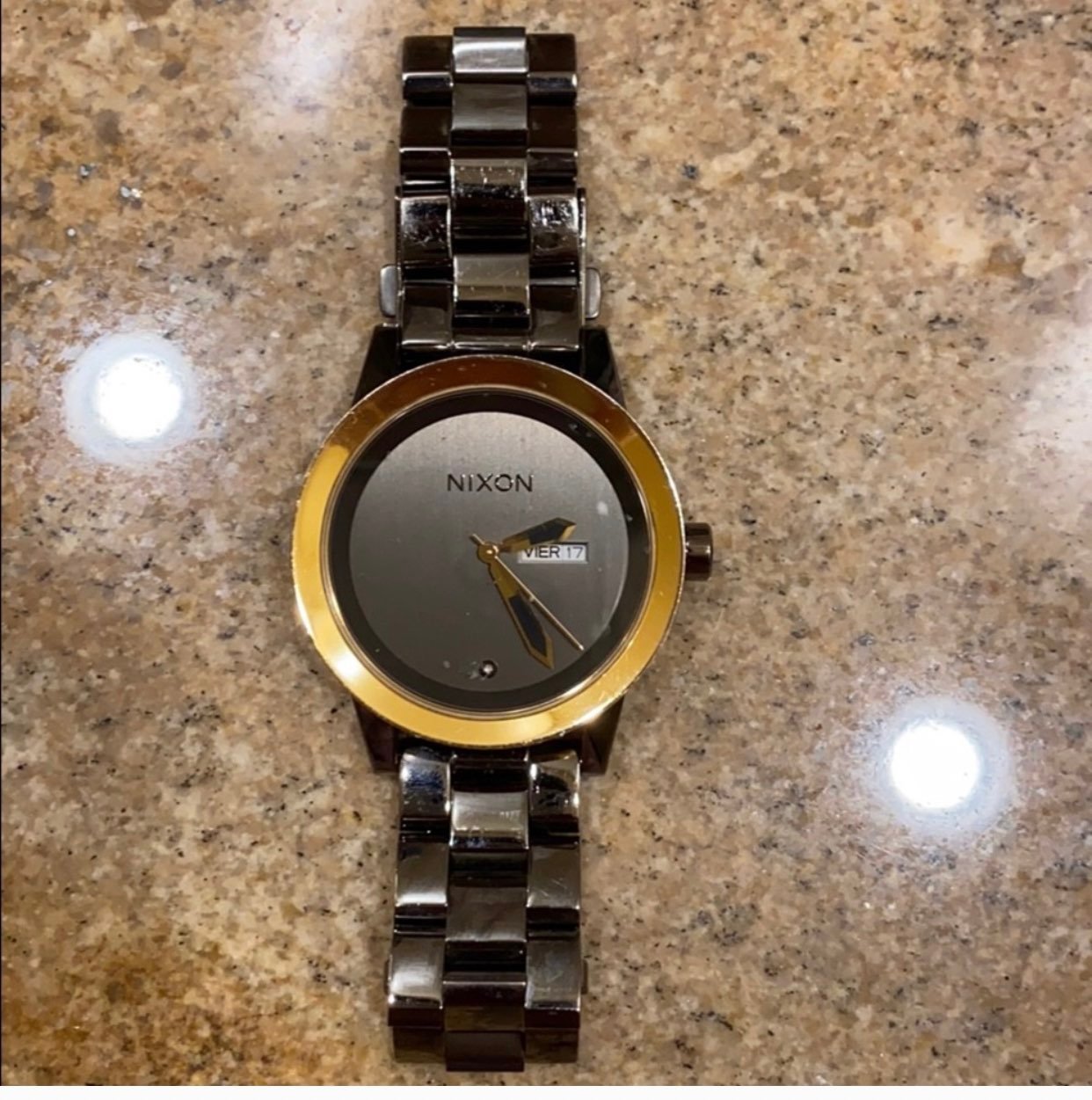 Nixon unisex watches for women