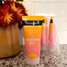 Neutrogena Invisible Daily Sunscreen Lotion SPF 60 NEW 3 PACK