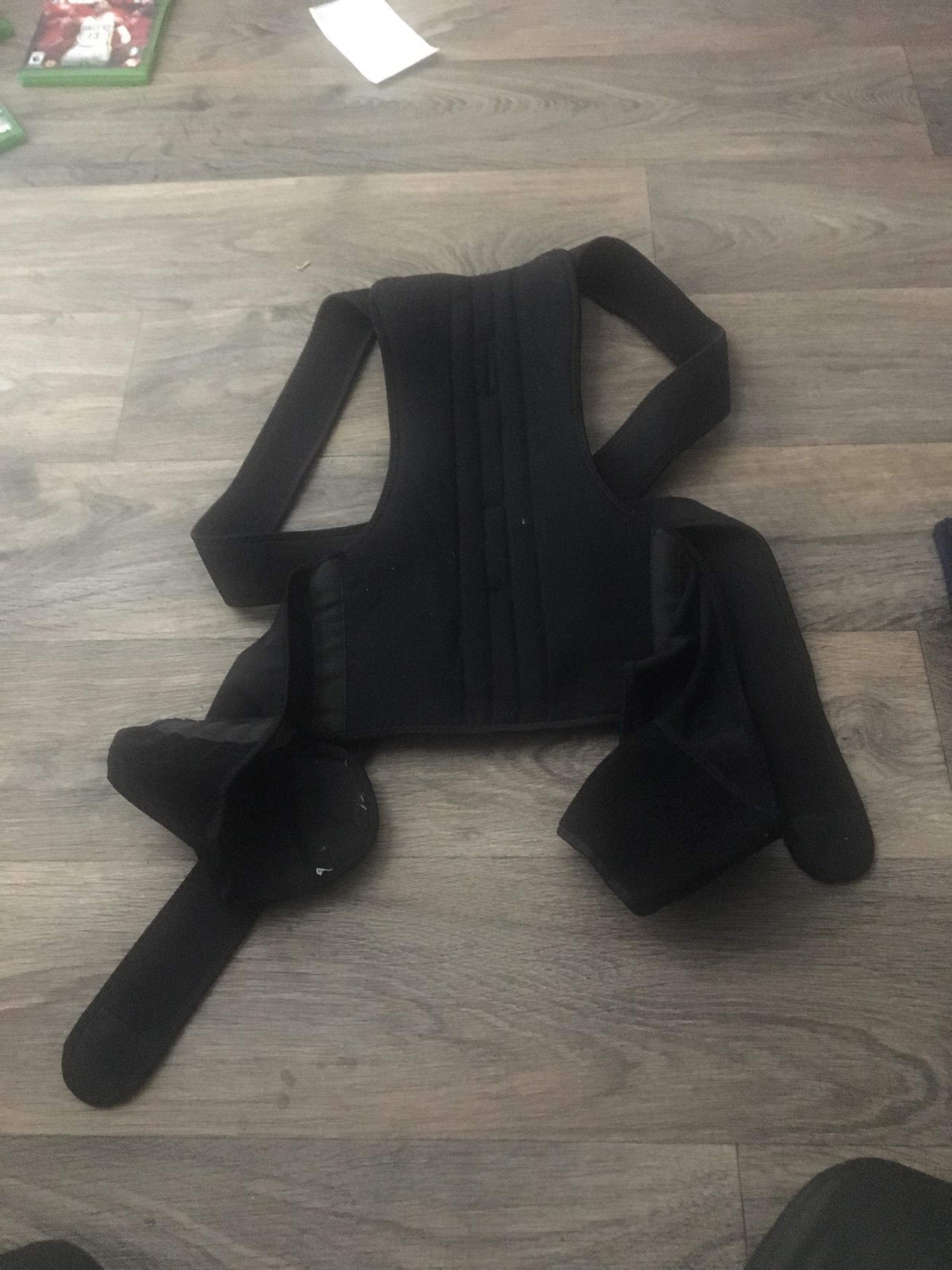 back brace - Amazon Essentials
