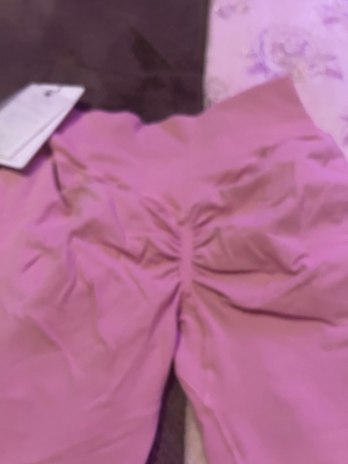 Bombshell sportswear seamless scrunch leggings. Pink. New never worn