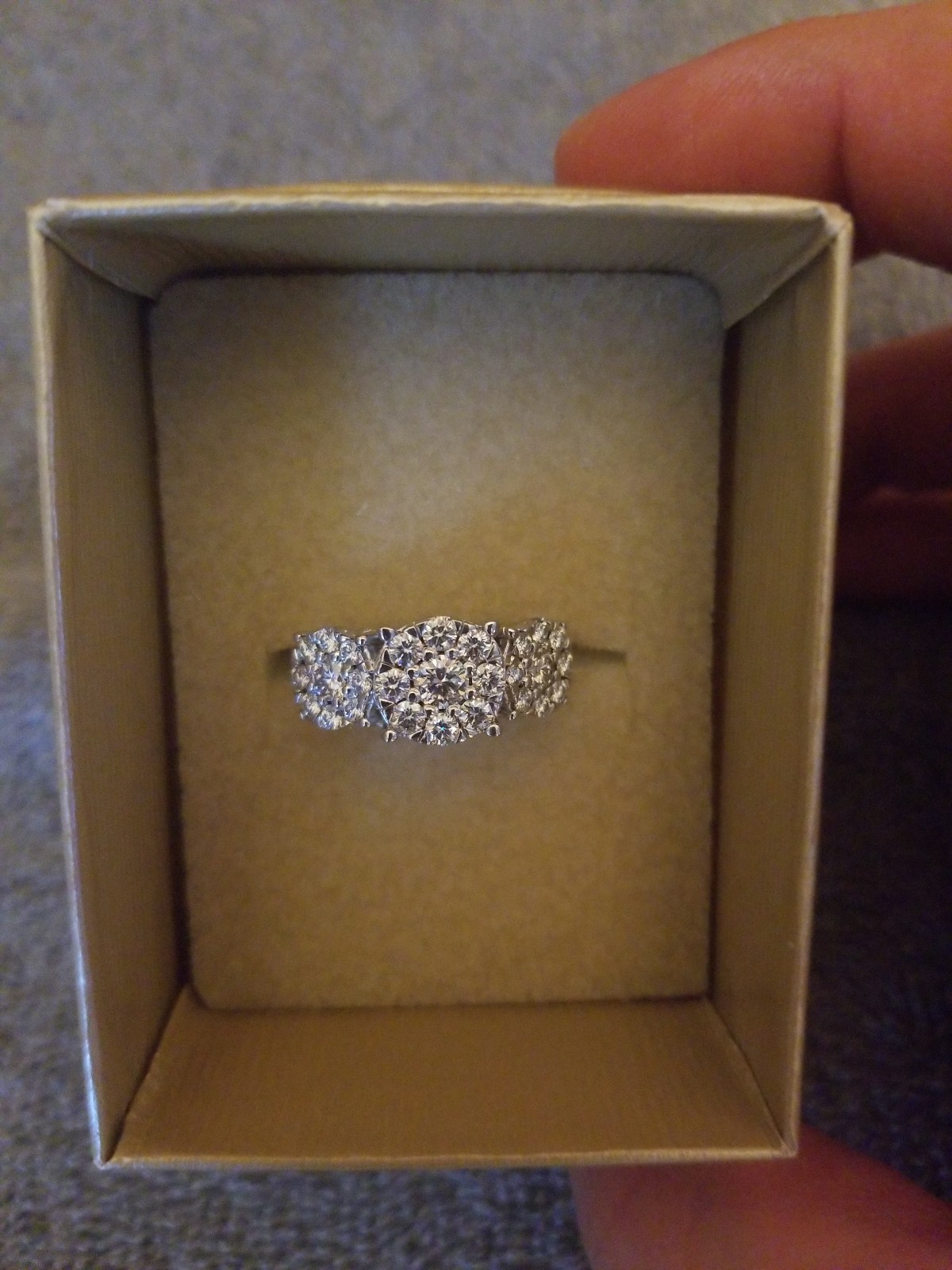 Womens Moissanite Fire (R) Ring Size 8