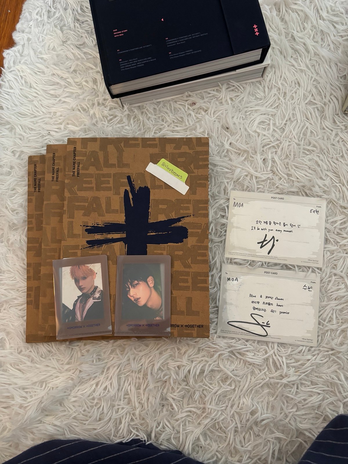 txt freefall albums with 2 signatures