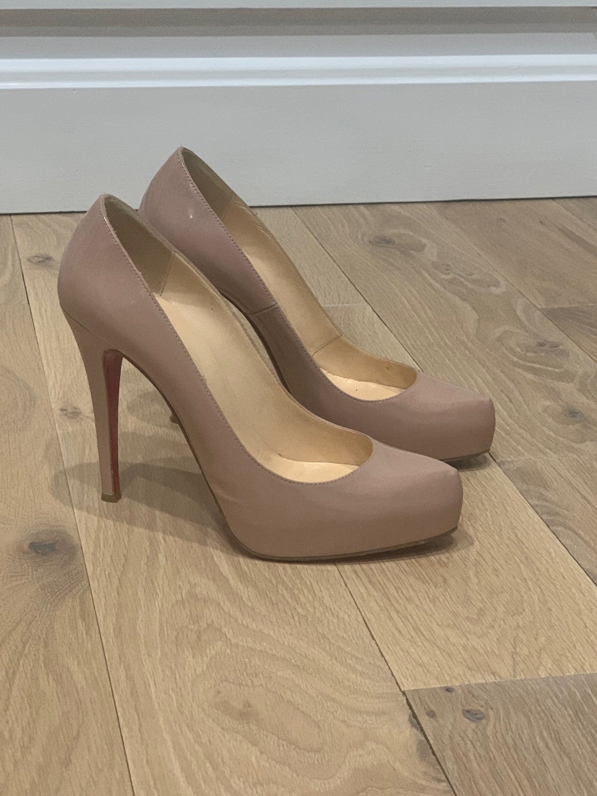 Christian Louboutin Pumps