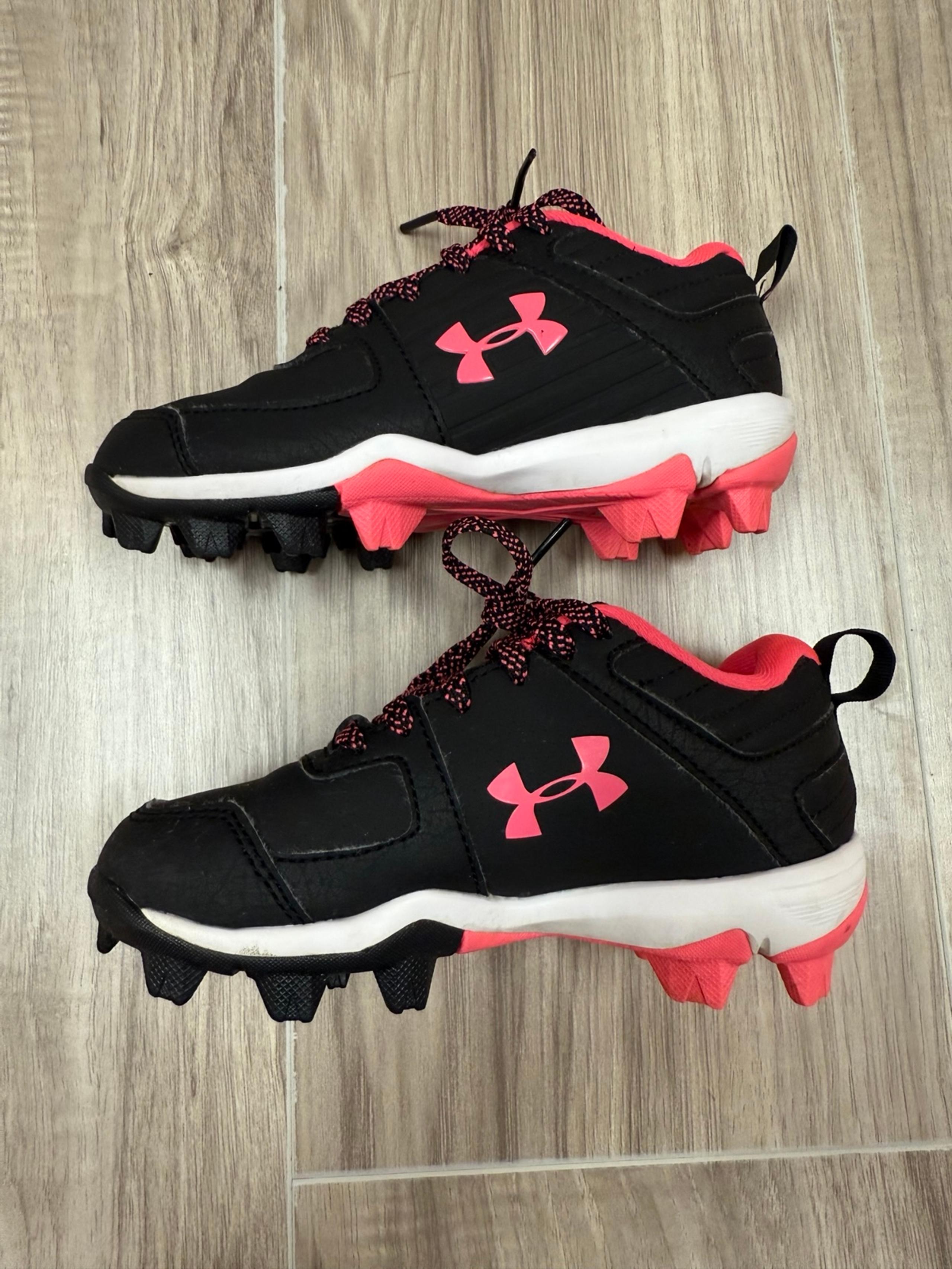 Under Armour Leadoff Cleats Girls Size 11K Black/Pink/White Like New