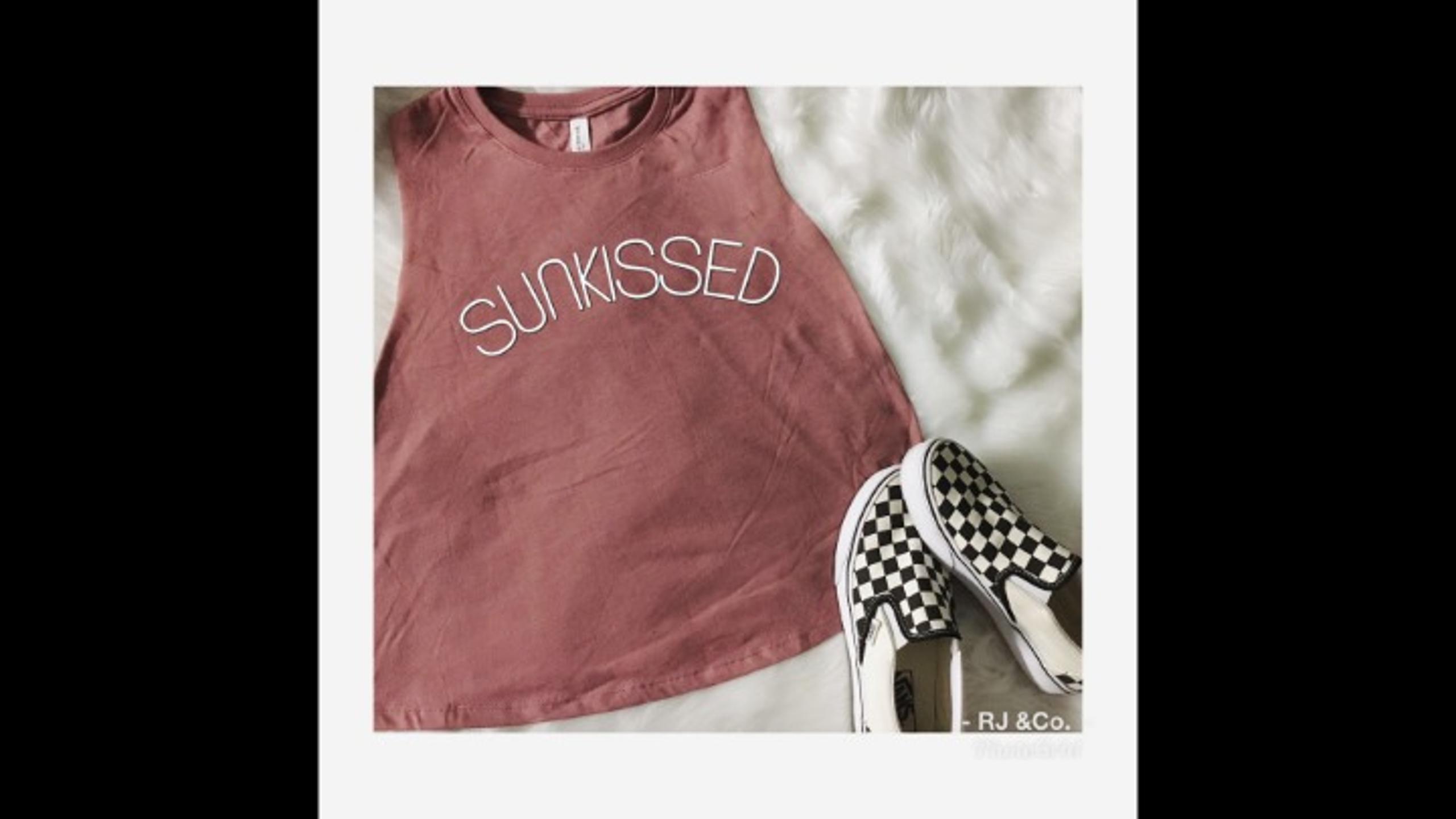 Sunkissed Muscle Tank in Black or Mauve