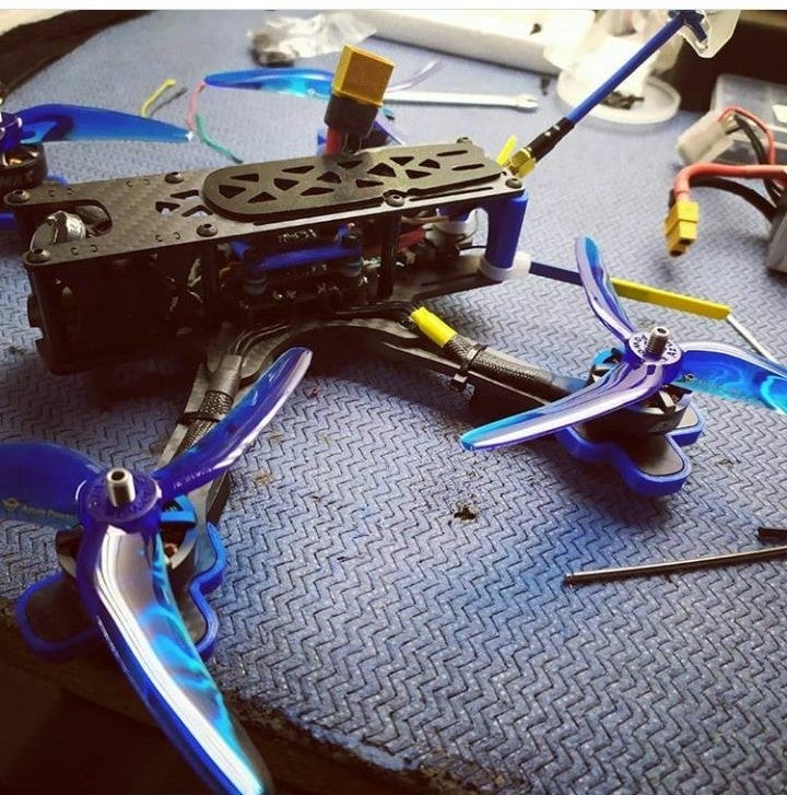 DRONE RACING TYPE
