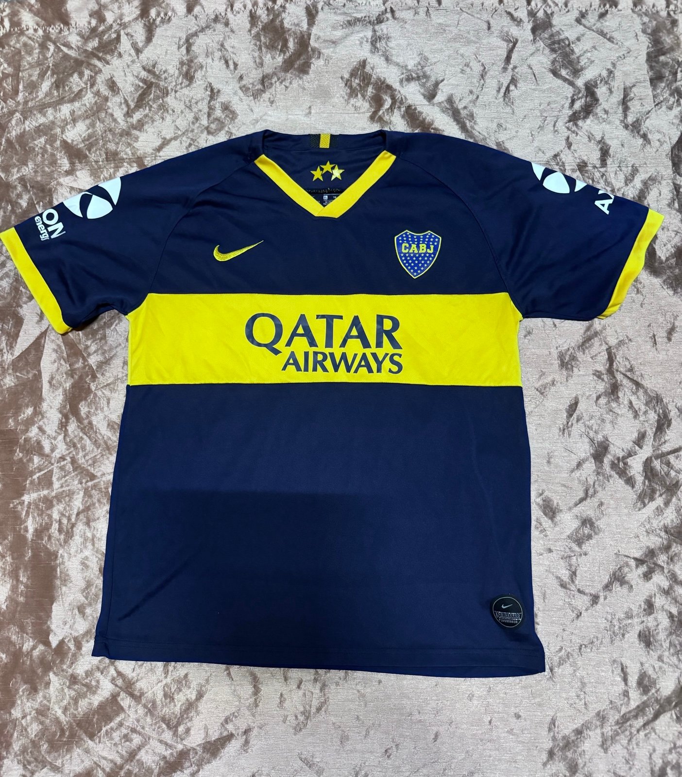 Nike Men’s XL Aeroswift #28 De Rossi Dri-fit Qatar Airways Blue/Yellow CABJ Mens