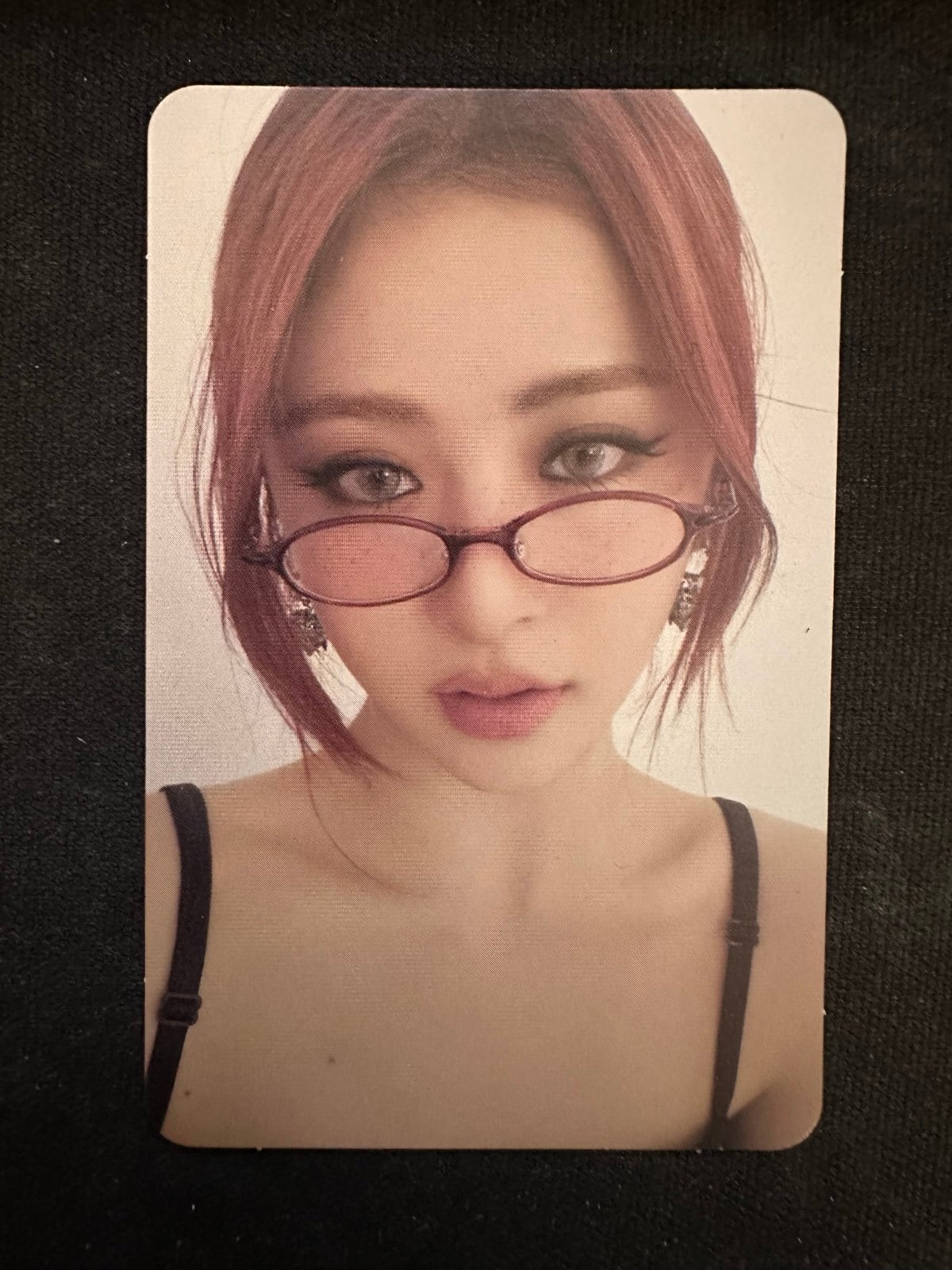 LE SSERAFIM YUNJIN CRAZY HELLO82 EXCLUSIVE PHOTOCARD
