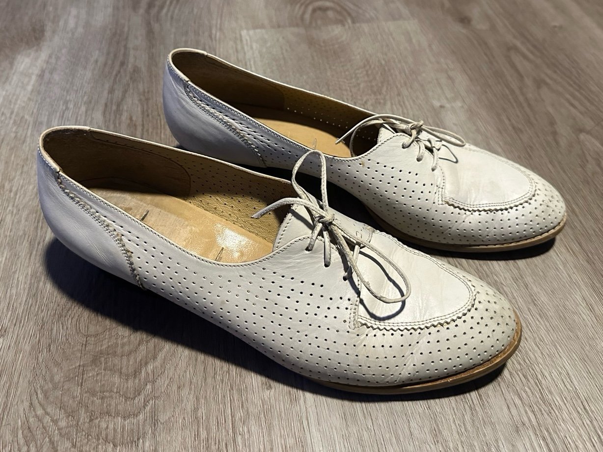 Women’s Vintage Leather and Wood Shoes size 10