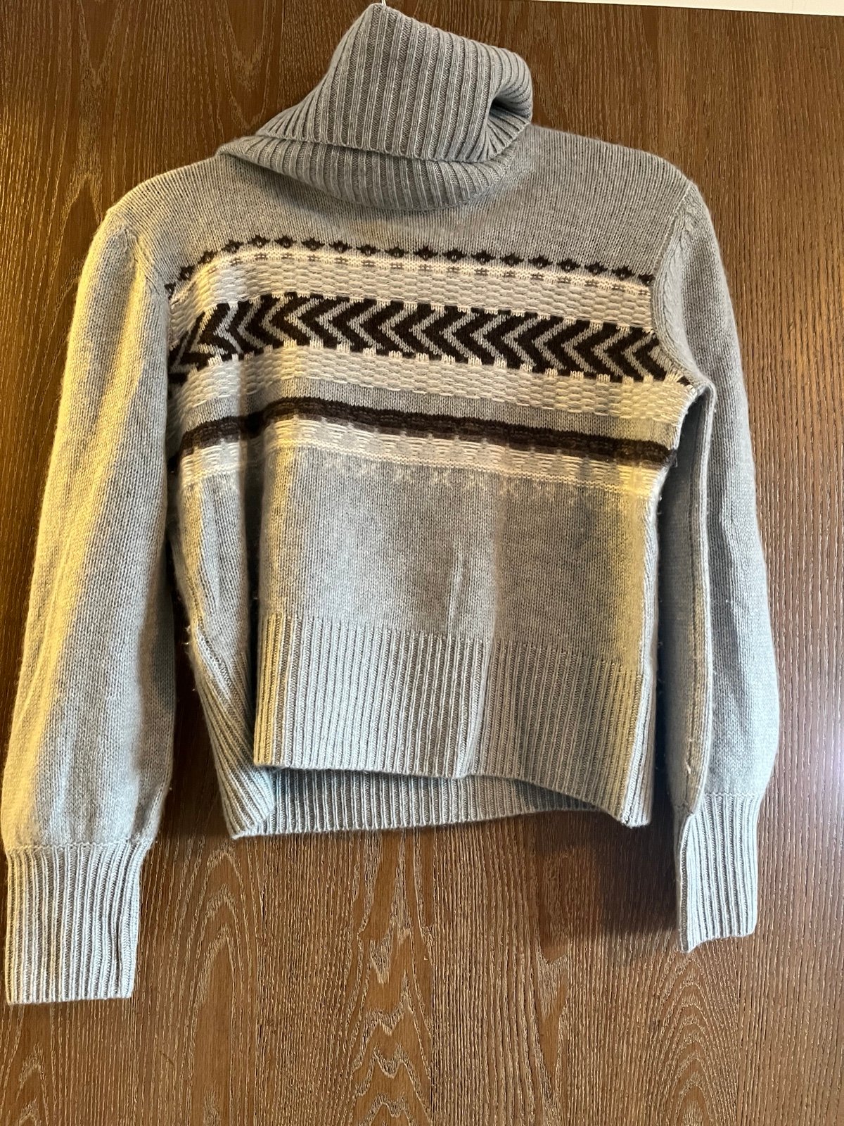 360 cashmere sweater