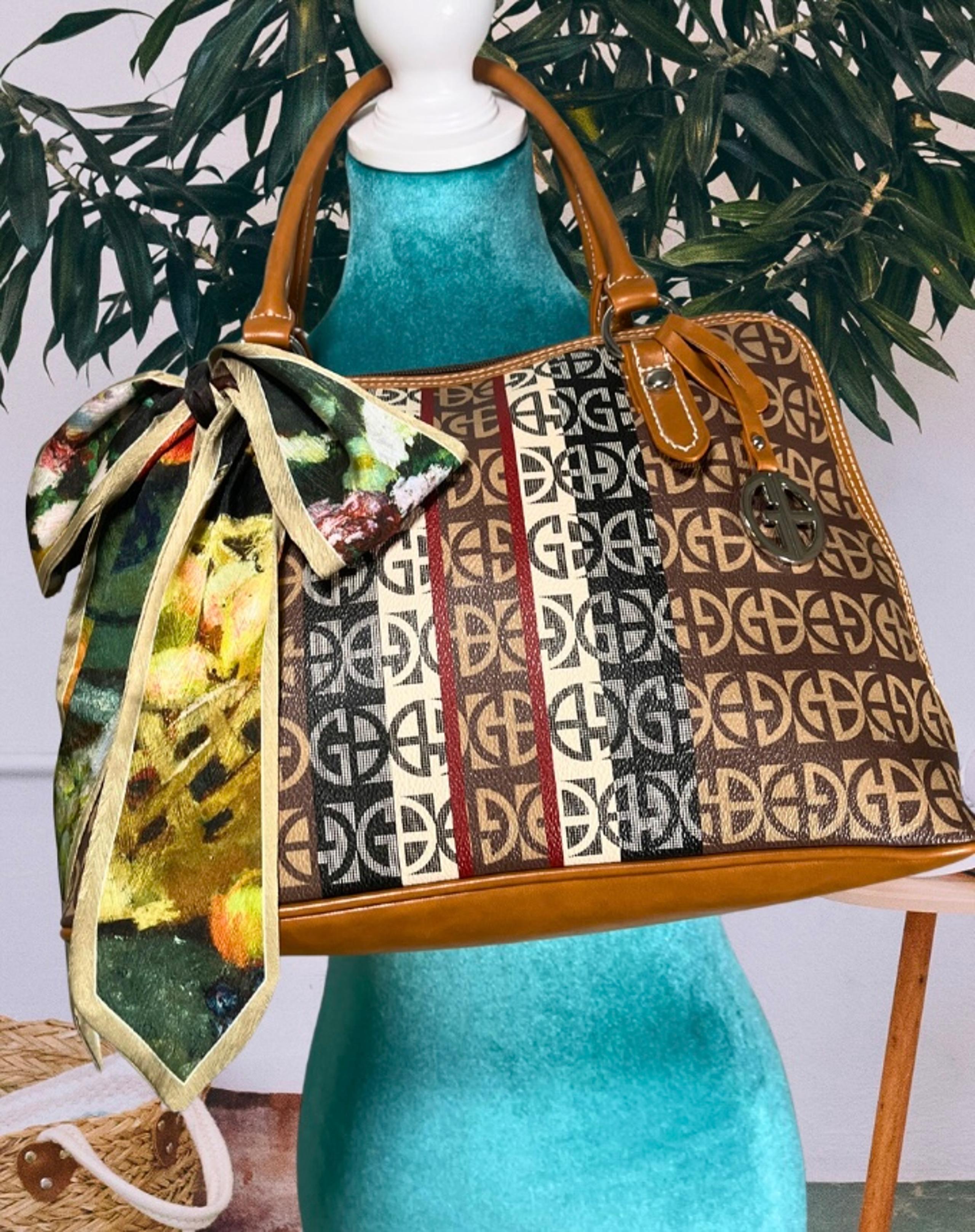 Vintage Gianni Bini Bowler Bag