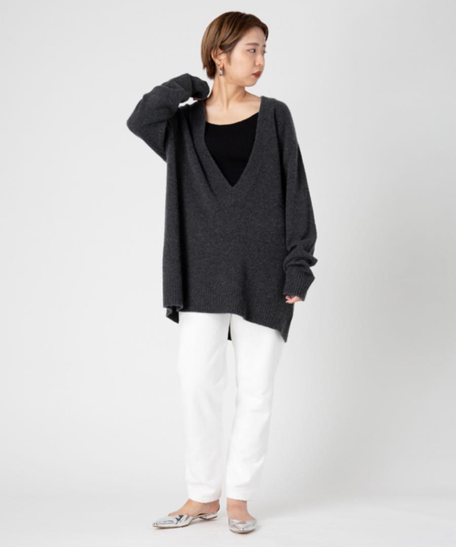 格安saleスタ INSCRIRE/アンスクリア Deep V-neck Knit トップス