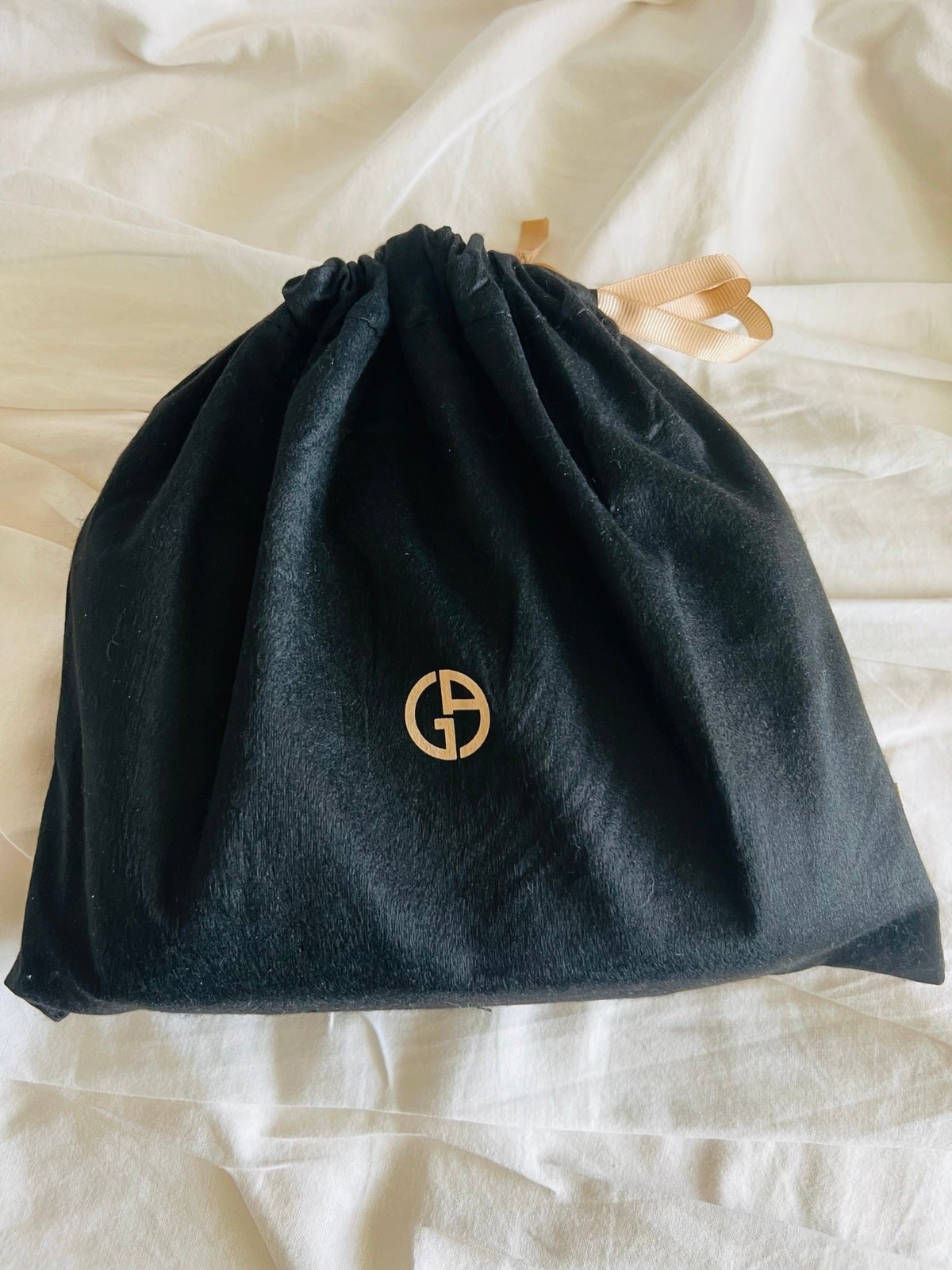 Giorgio armani x eva travel amenity kit