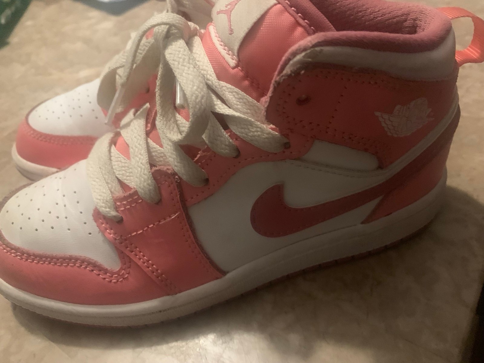 Nike Air Jordan Med 1 “ valentine Day” sneakers Size 1Y