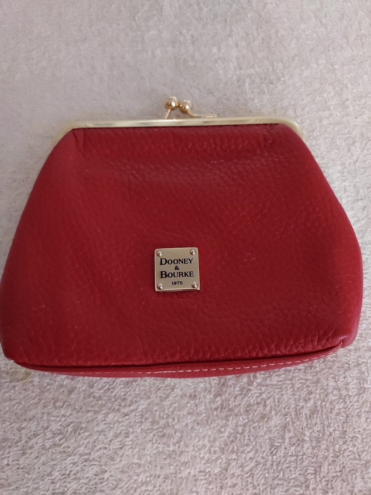 DOONEY & BOURKE PEBBLE GRAIN LARGE LEATHER FRAMED PURSE