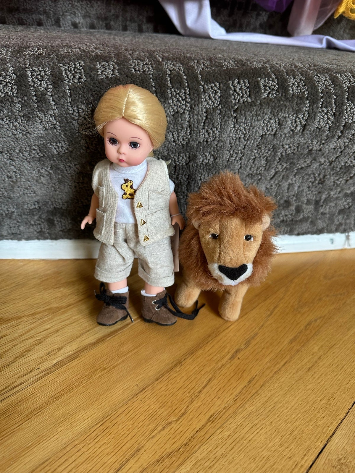 Madame Alexander 8 African Safari blonde doll