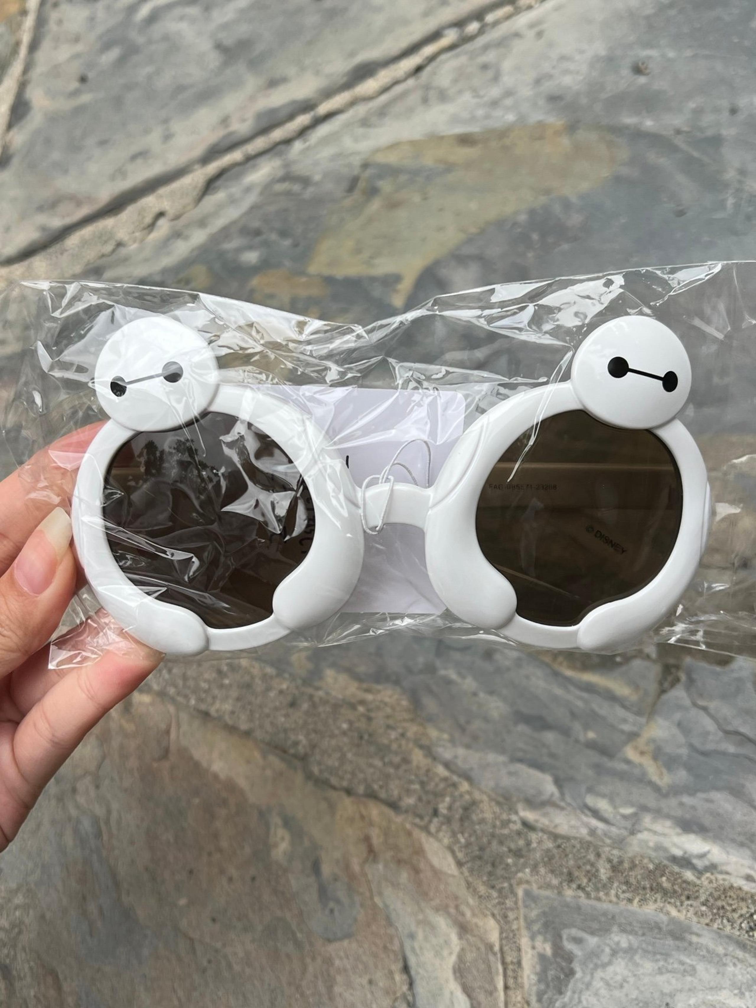 Japan Tokyo Disney Big Hero 6 Baymax Sunglasse white plush cute collectible