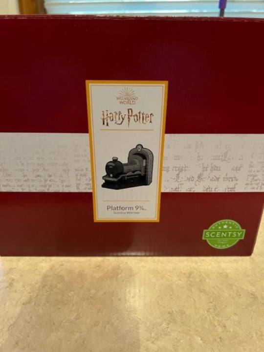 Scentsy Platform Warmer All Aboard the Hogwarts Express