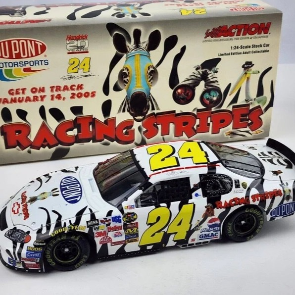 Jeff Gordon #24 Dupont / Racing Stripes Monte Carlo 1:24 Zebra Car MINT!
