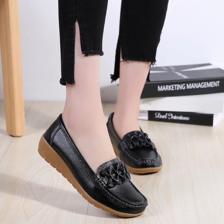 women's walking shoes