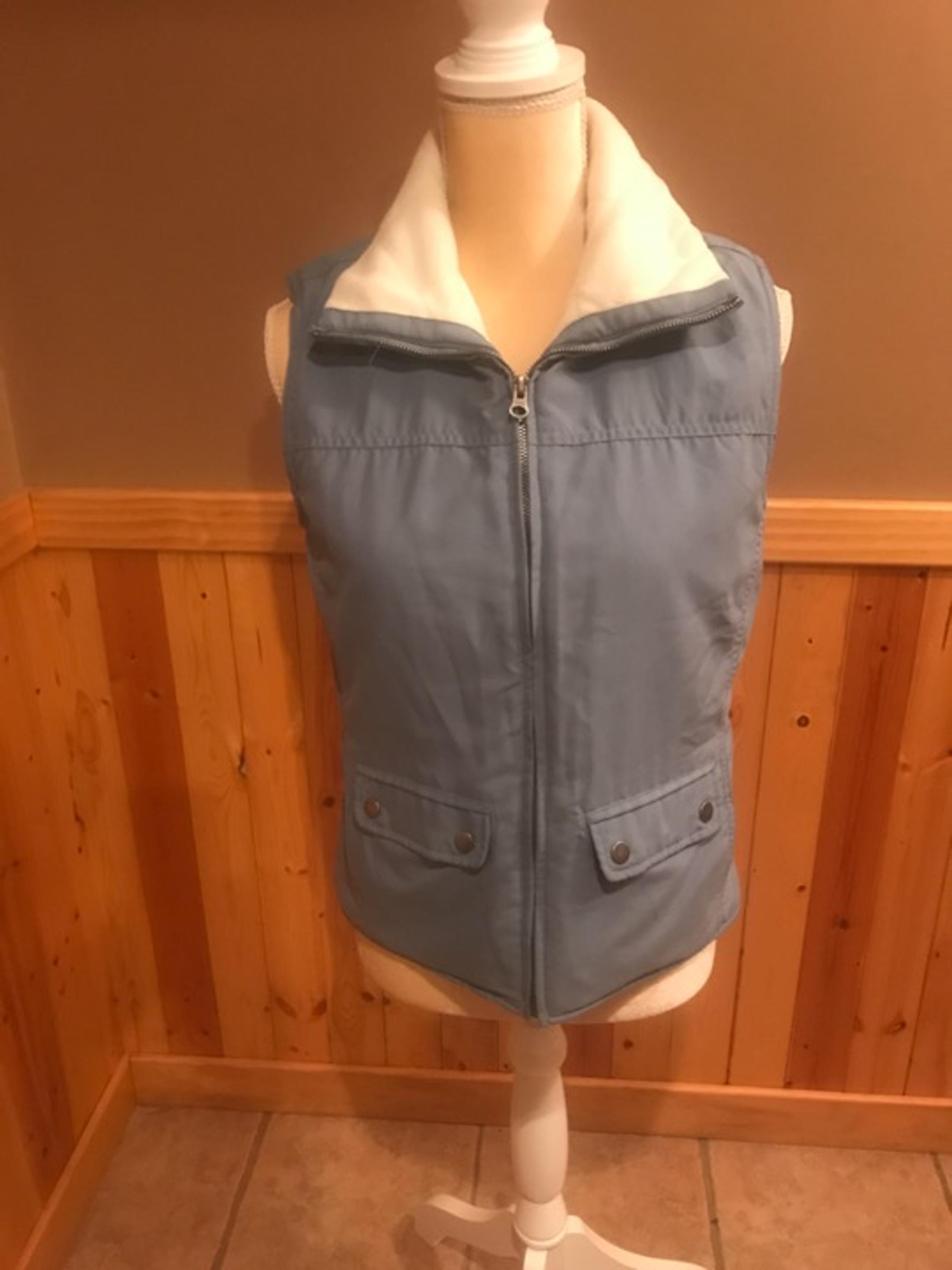 SONOMA women’s vest size small