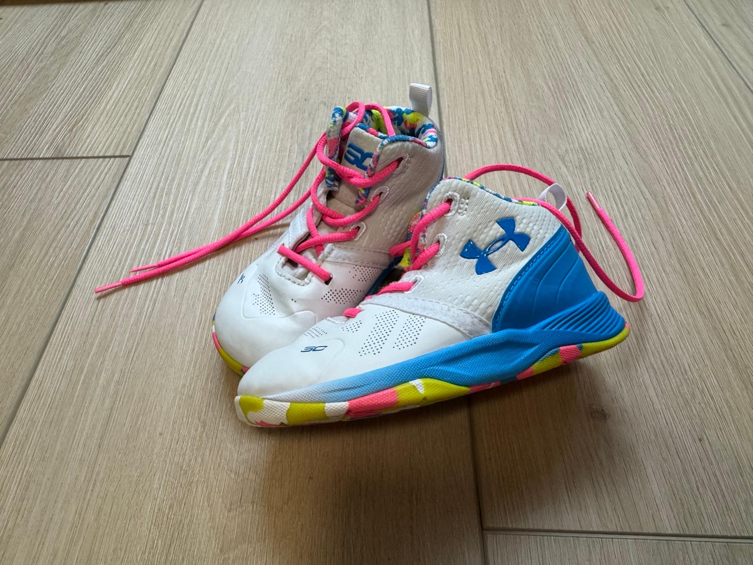 Girls Under Armour Shoes size 8