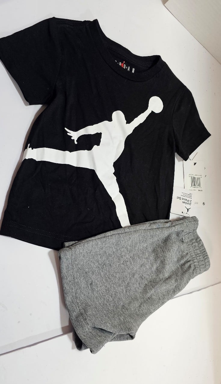 Jordan boy's set size 3T