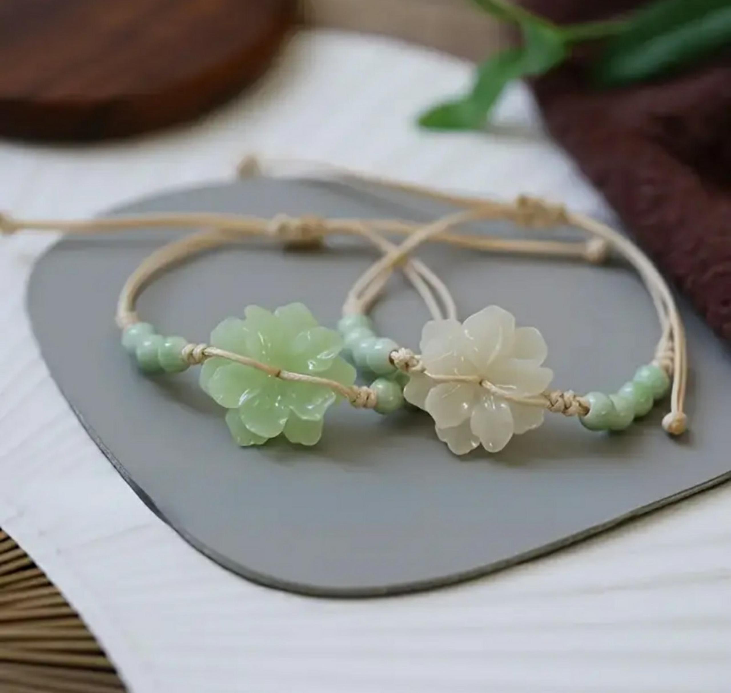 Chinese Style ceramic flower bracelet, NWT