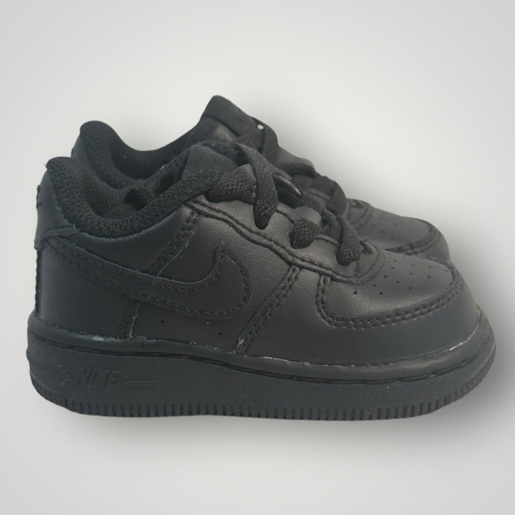 Baby Nike Air Force 1 size 4C