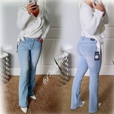 NEW size: 28 True Religion Becca Bootcut Jeans