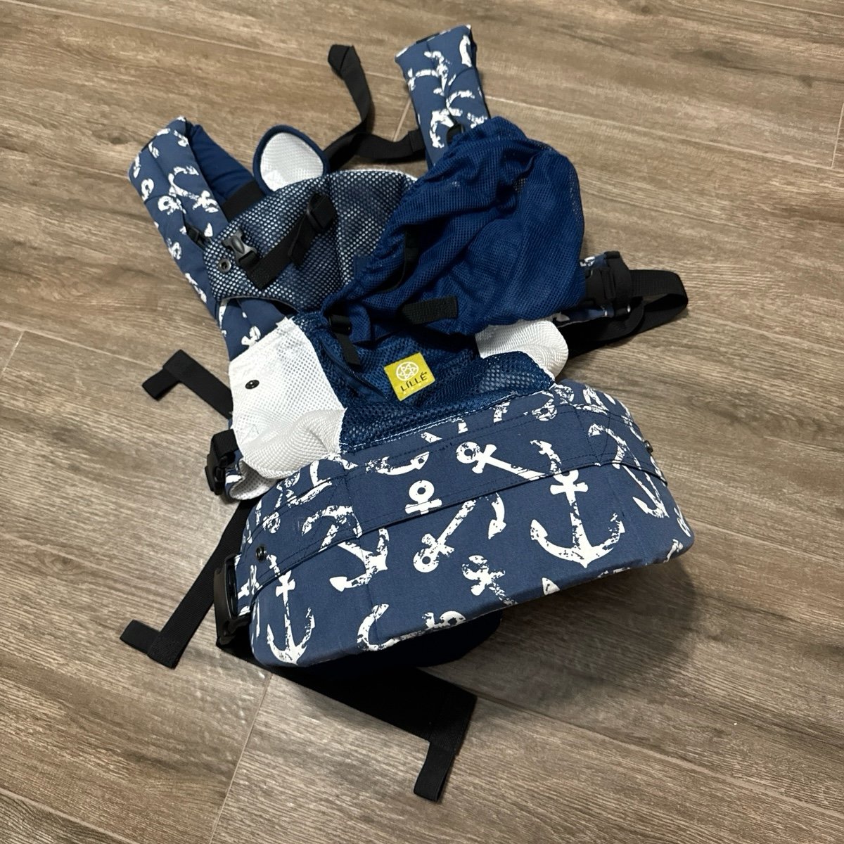 LILLEbaby Complete Airflow Ergonomic 6-in-1 Baby Carrier with Lumbar Support 360