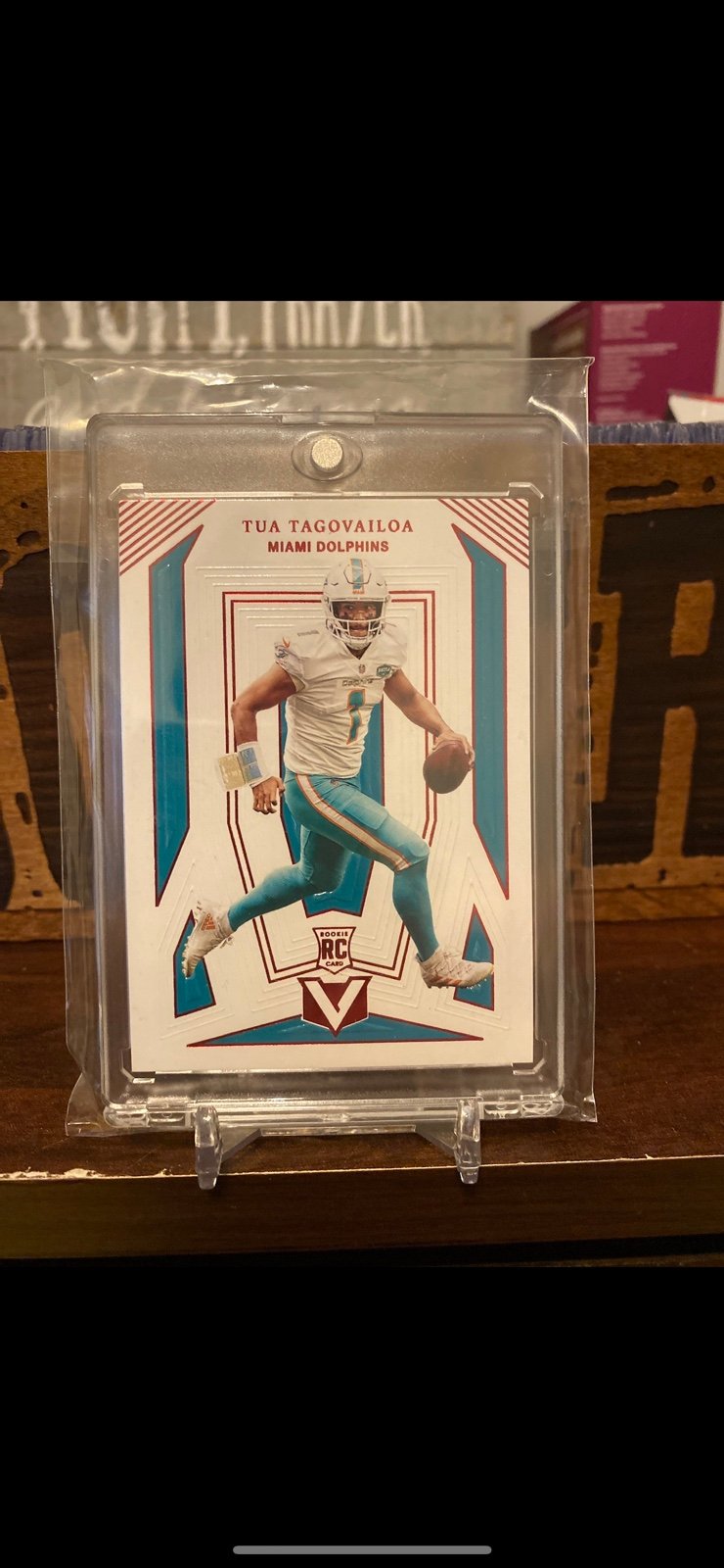 Tua Tagovailoa Rookie Card. /199 Red Parallel