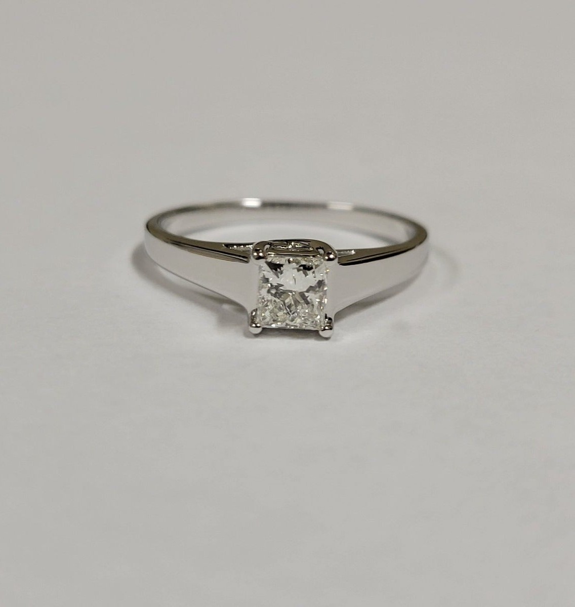 14k Princess-Cut Diamond 0.50 ct Ladies White Gold Engagement Ring Size 7.25