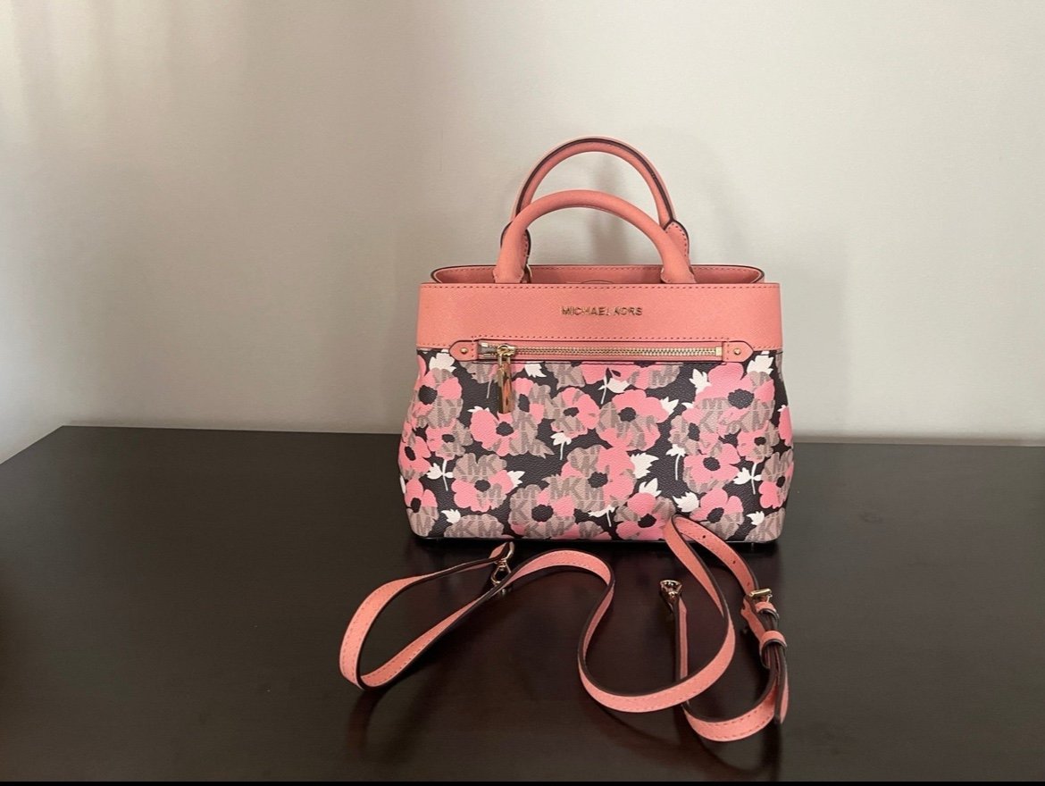 NWOT Michael Kors hand / crossbody bag