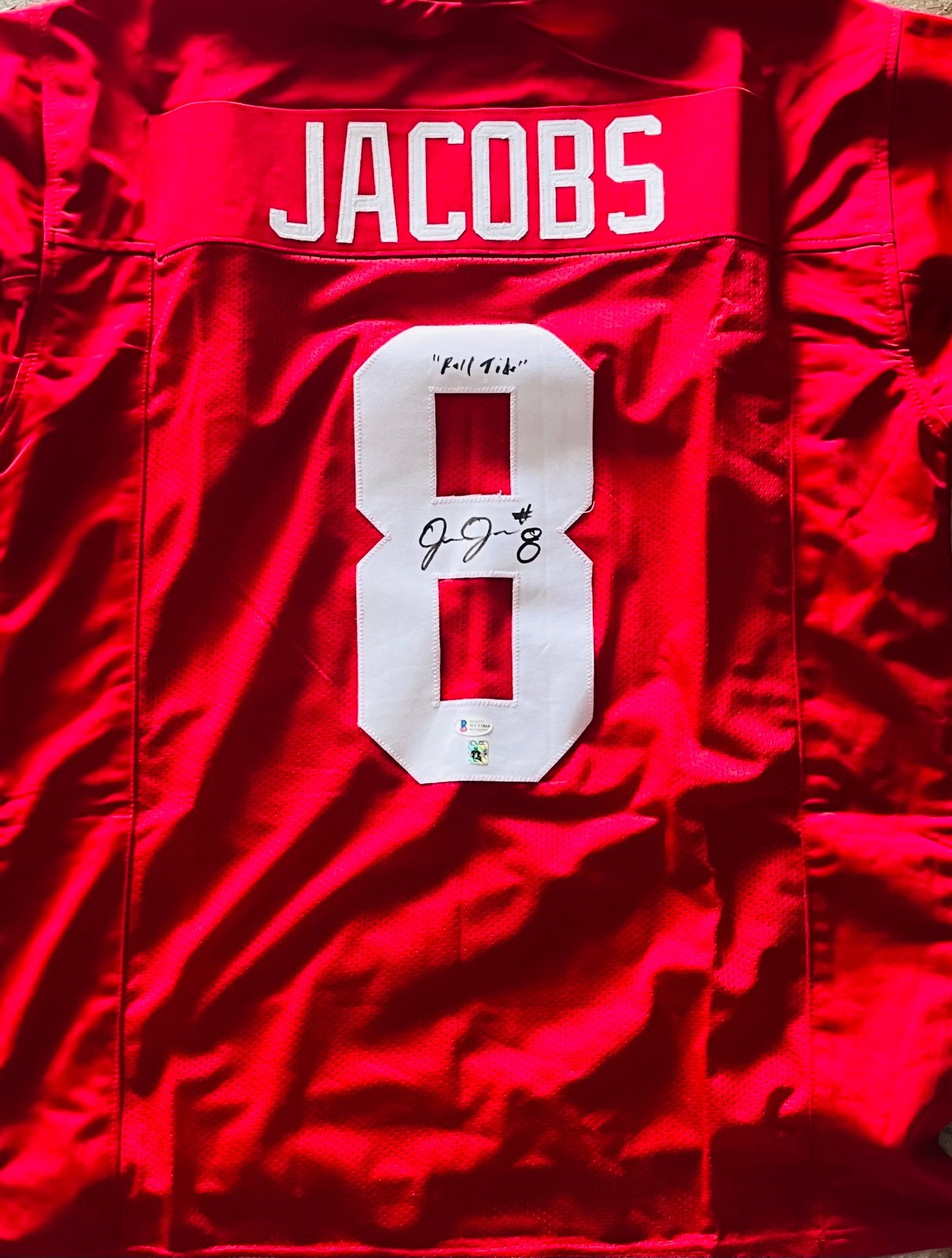 JOSH JACOBS SIGNED ALABAMA JERSEY INSCRIBED “ Roll Tide” BECKETT & JJ COA
