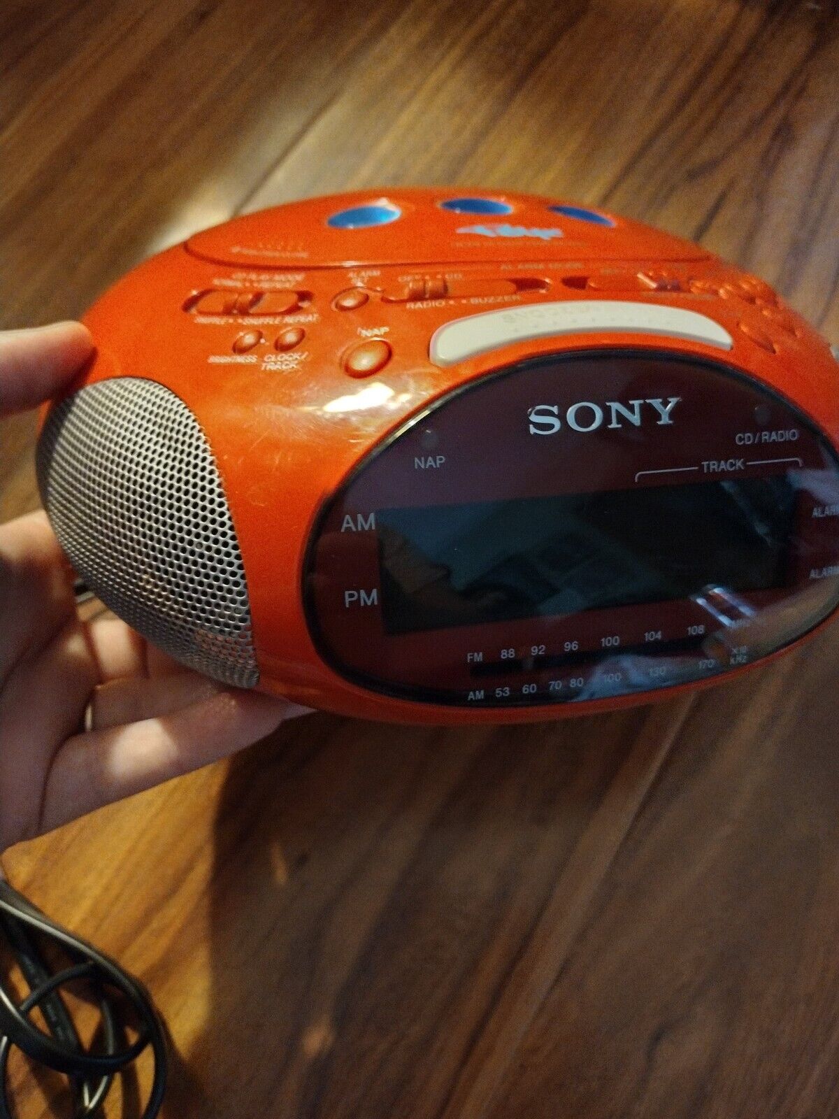 Sony Dream Machine PSYC ICF-CD831 Radio/CD Player/Alarm Clock Red Tested & Works
