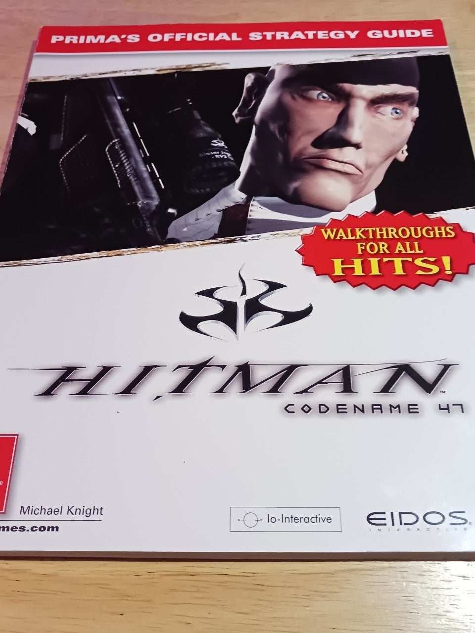 Hitman Codename 47 Strategy Guide very good condition rare!!!!