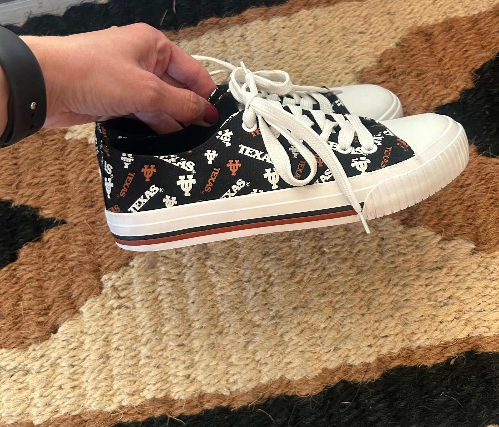 FOCO Texas Longhorns Womens Low Top Canvas Shoes - size 7