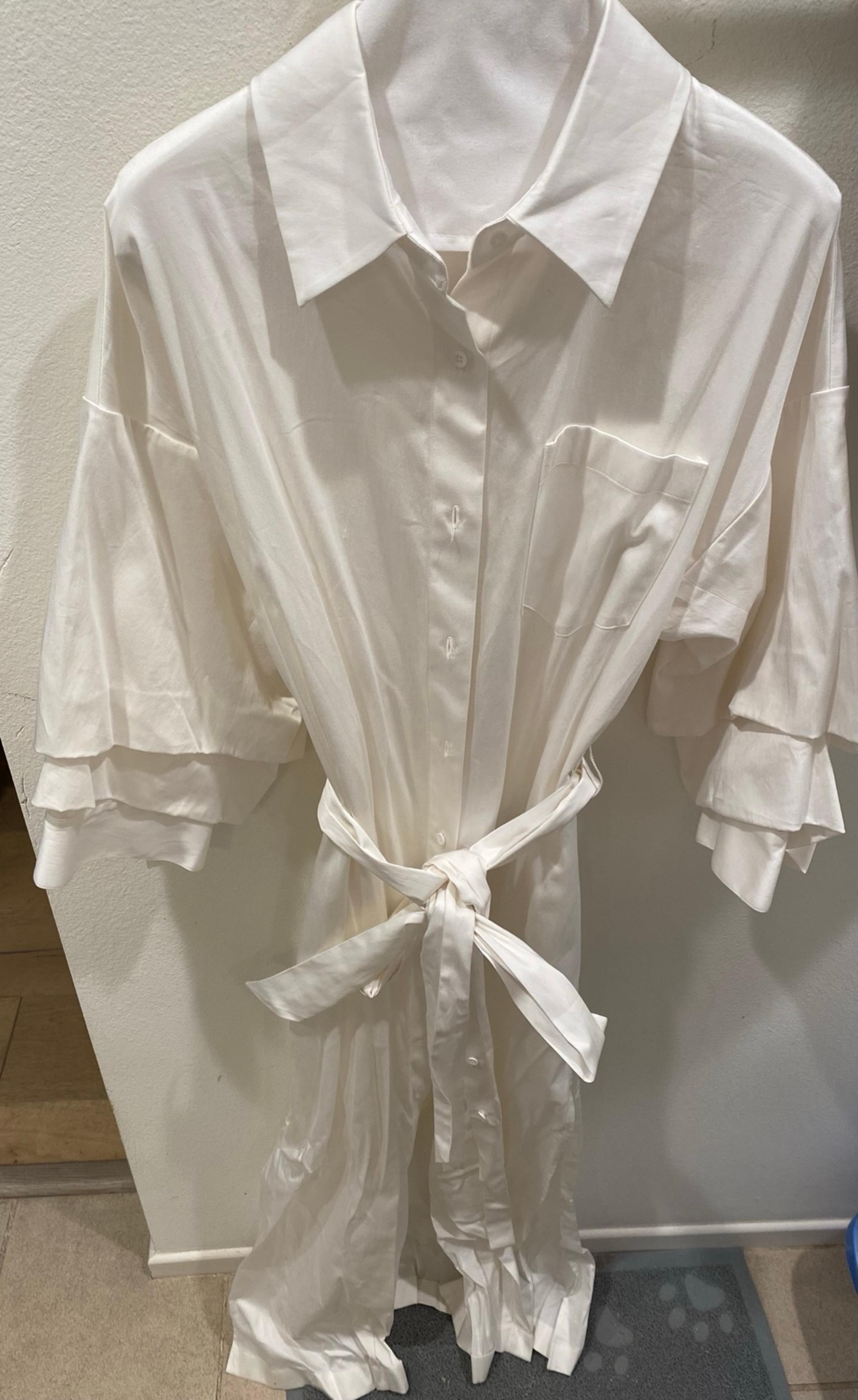 Brand new Alice+Olivia white women maxi dress size S retail $440