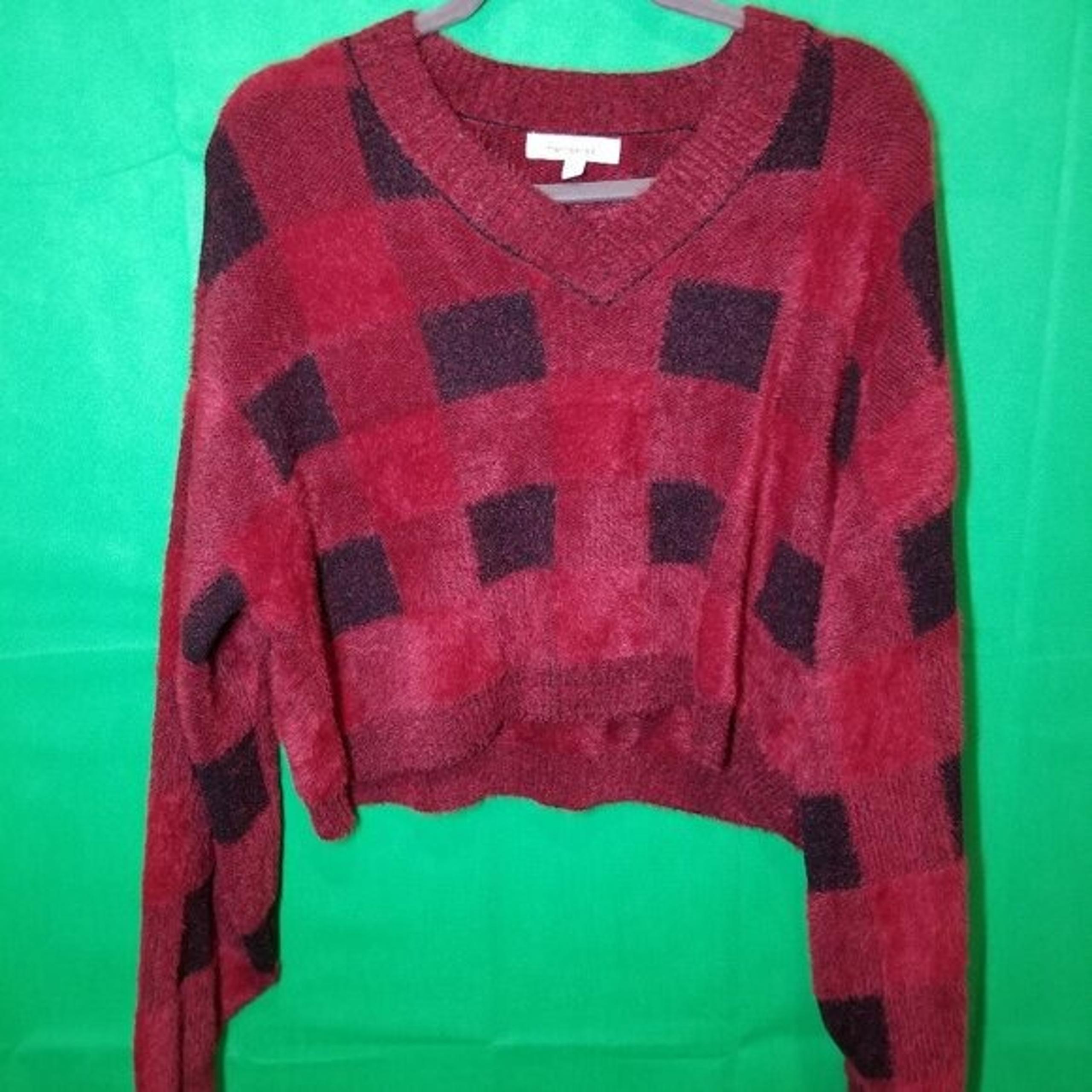 Francesca's Cropped Burgundy Black Sweater Women's Size XL Soft Warm Cozy