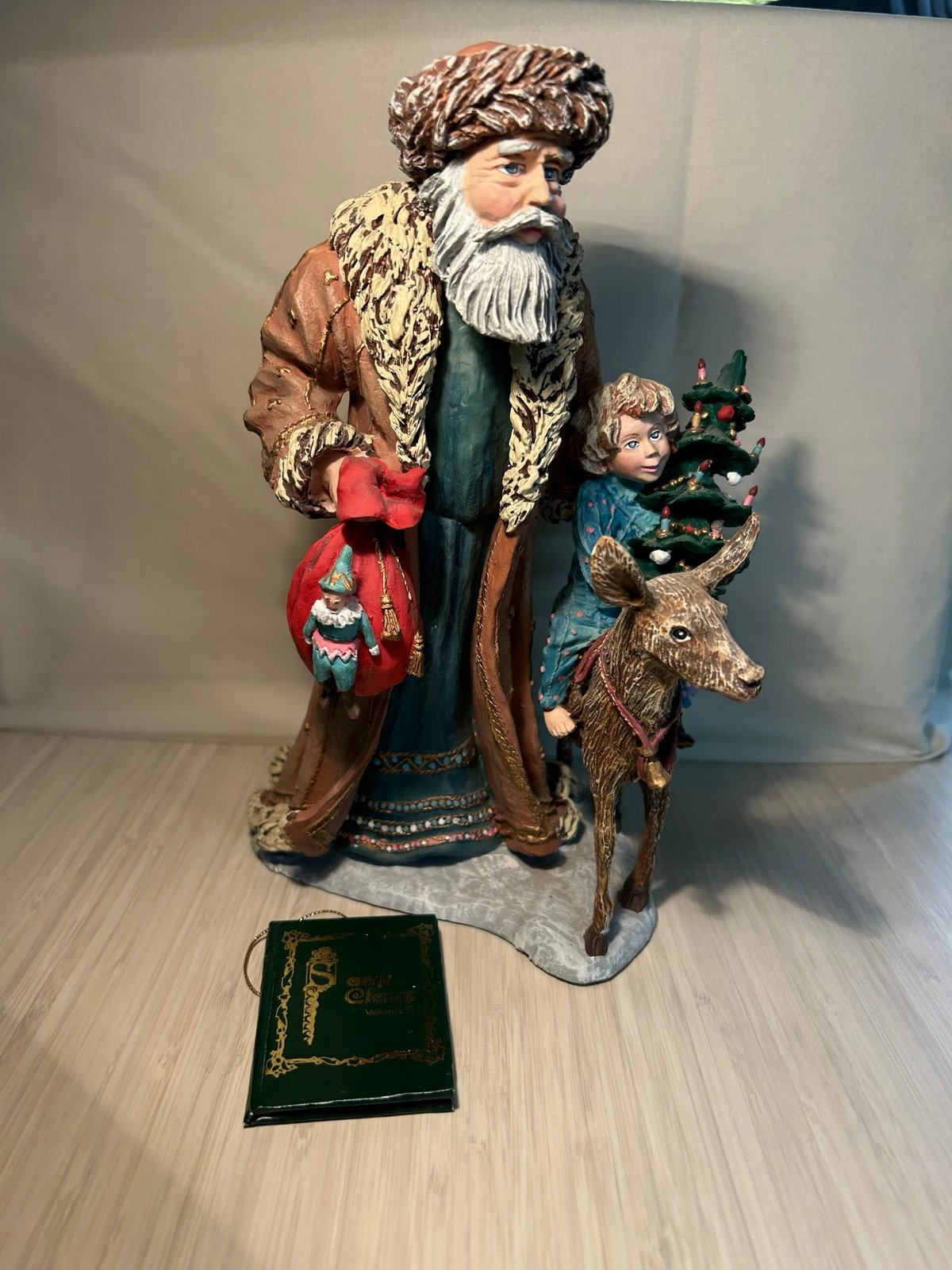 Duncan Royale Bavarian Santa