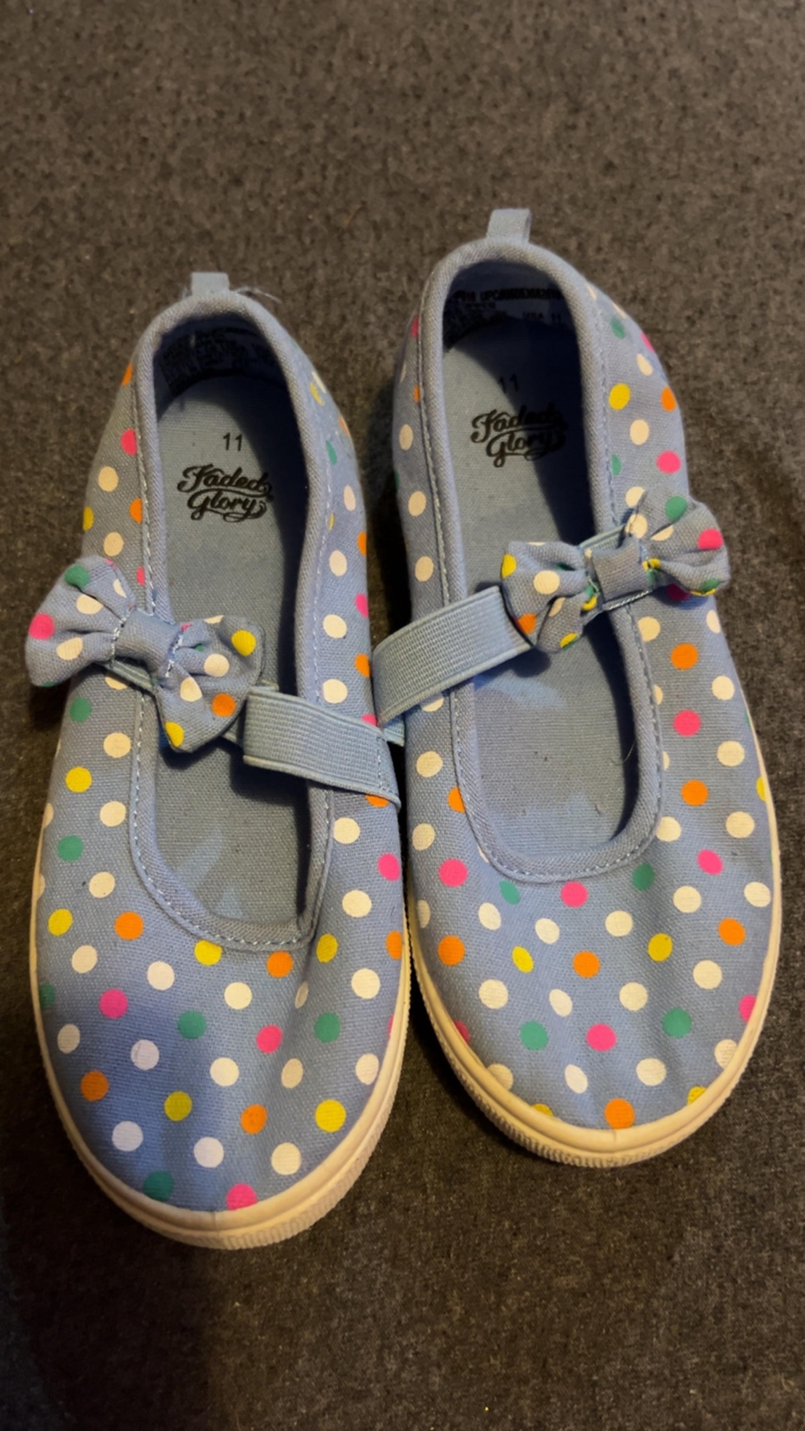 size 11 girls shoes