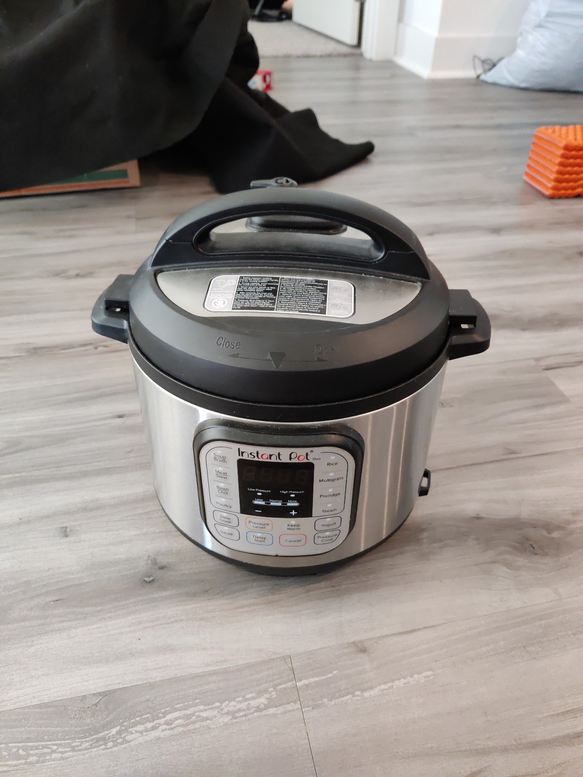 Instant pot pressure cooker